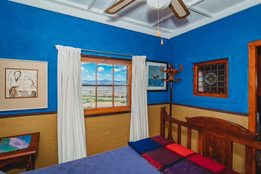 5 Bedroom Property for Sale in De Rust Western Cape